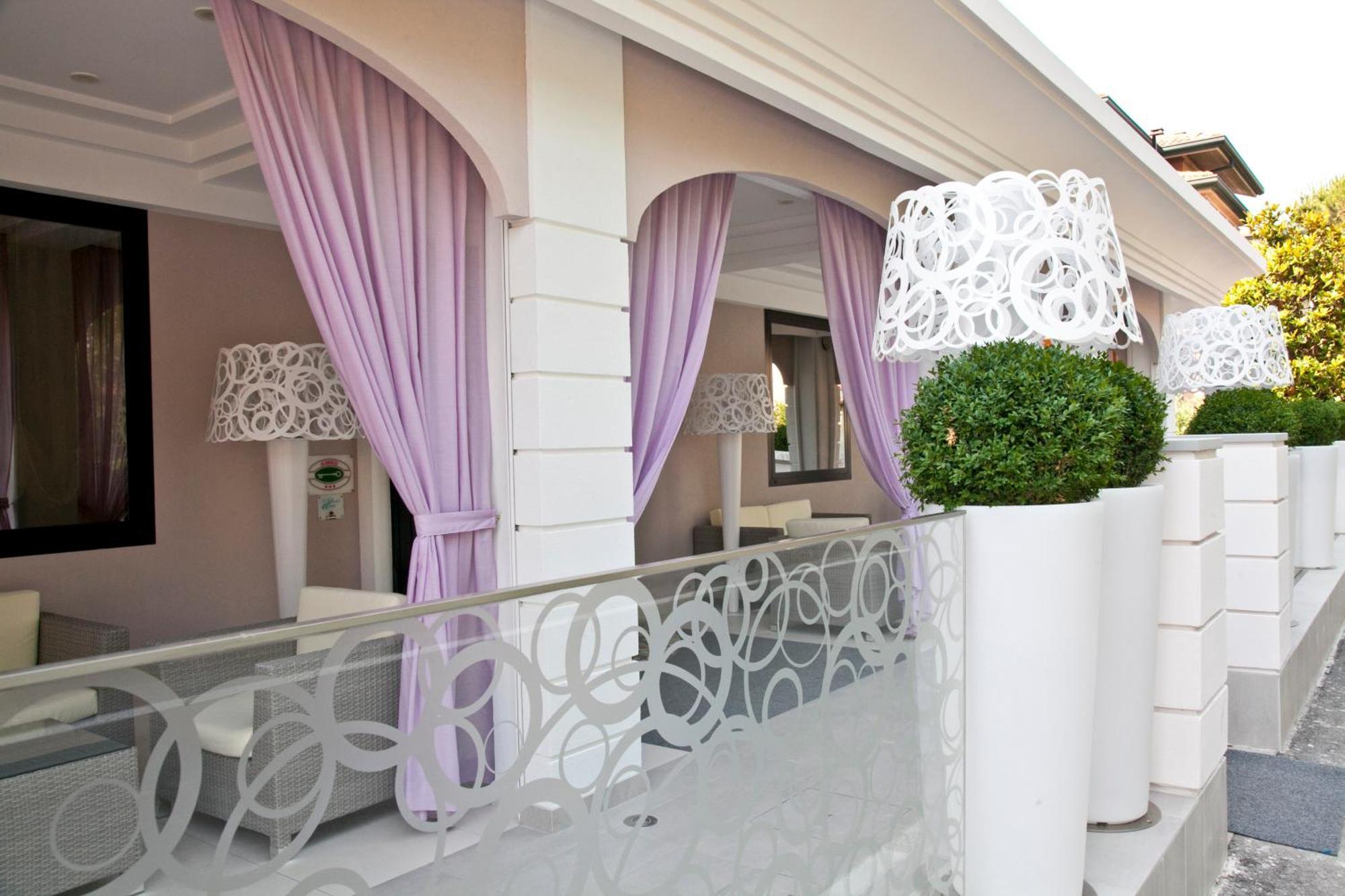 Hotel Villa Paola Rimini Esterno foto